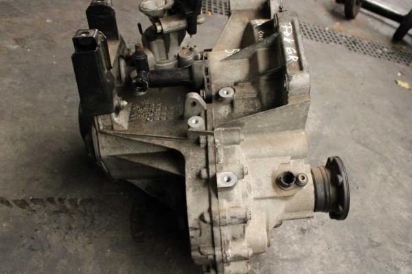 BOITE DE VITESSE MANUEL VW POLO 6R... / AUDI / SEAT / SKODA 1.2 / 1.4 ESSENCE CODE LNR ( 5VITESSES ) - Vue 5